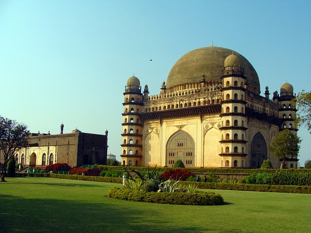 Gumbaz