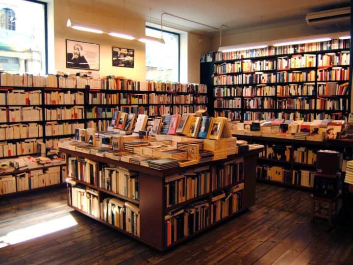 Best Things To Do In Costa Rica: Libreria