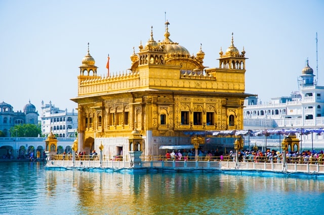  Best Places To Visit In Amritsar: Golden Temple