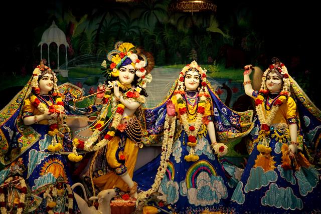 Places To Visit In Vrindavan Iskcon Temple