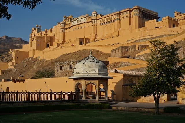 Cheap Jaipur Tour Package Low Budget Tourist Places In India