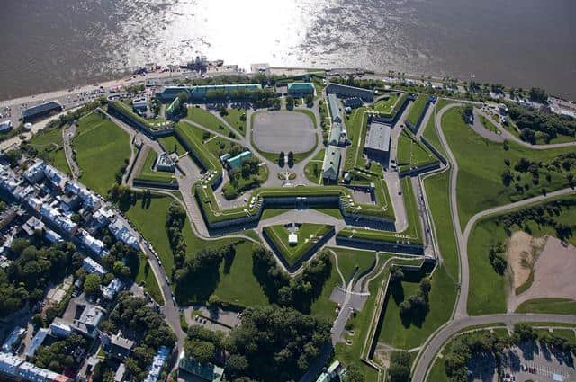 Famous Places In Canada La Citadelle Quebec