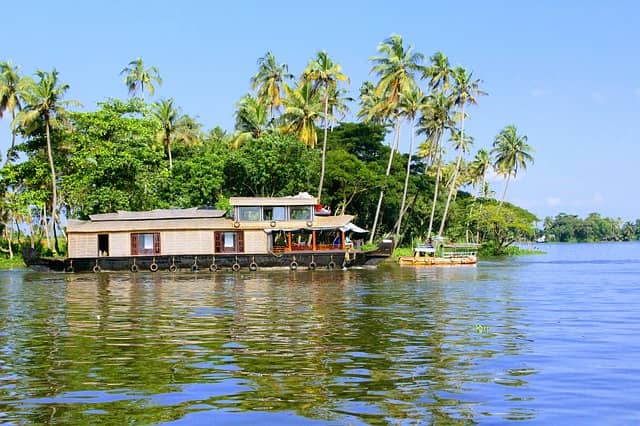 Alleppey Tour Packages Prices Low Budget Tourist Places In India