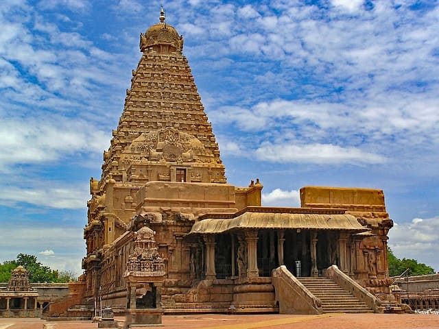 Places Near Bangalore Thanjavur Tourist Places