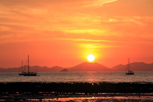 Railay Beach Sunset Things To Do In Krabi Thailand