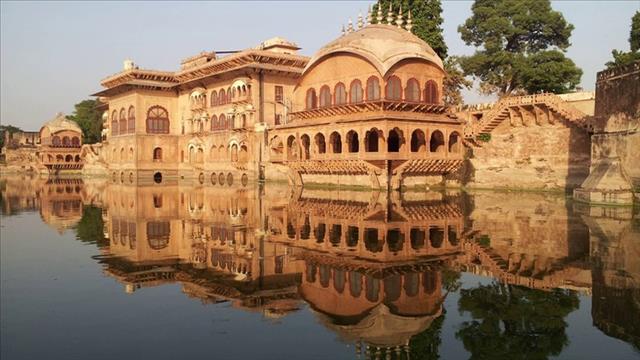 Places To Visit In Bharatpur Tourism: Deeg Palace Bharatpur Rajasthan