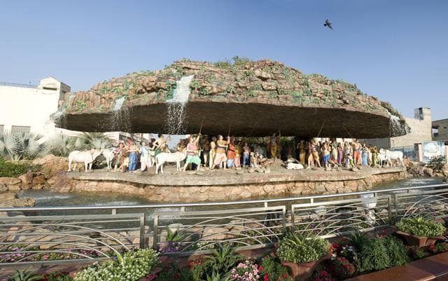 Govardhan Hill: Places To Visit In Mathura Near Krishna Janmabhoomi