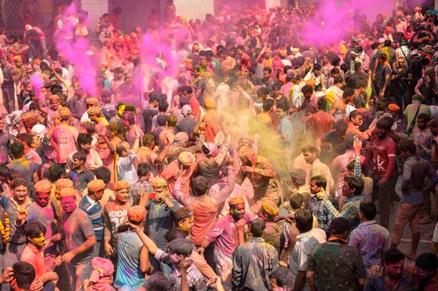 Holi In Vrindavan: Brij Ki Holi Ke Rasiya