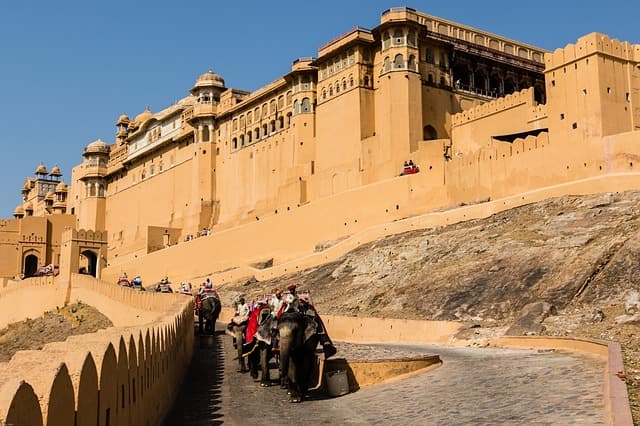 Places To Visit In Jaipur Tourism: Amer Fort And Palace