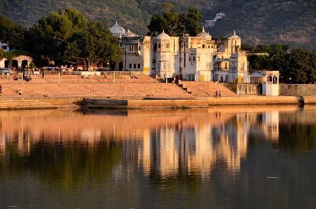 Pushkar Lake Places To Visit In Pushkar