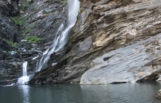 Arasinagundi Falls Shimoga Visiting Places