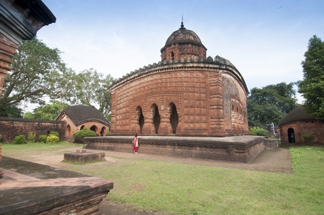 Cooch Behar Tourism: Madanmohan Temple