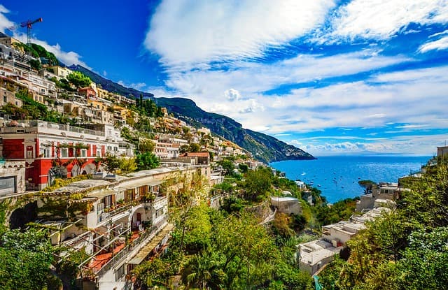 Visit The Vibrant Sorrento Italy