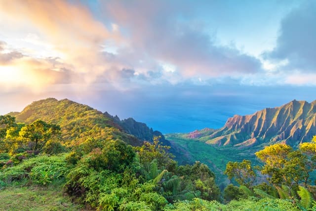 Na Pali Coast Hike