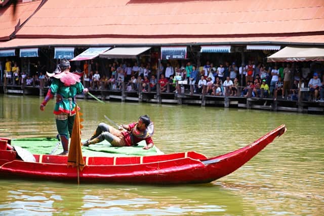 Klong Sra Bua Ayothaya Floating Market