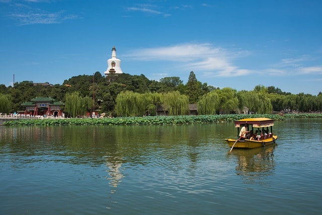 Beihai Park Boat Paddel