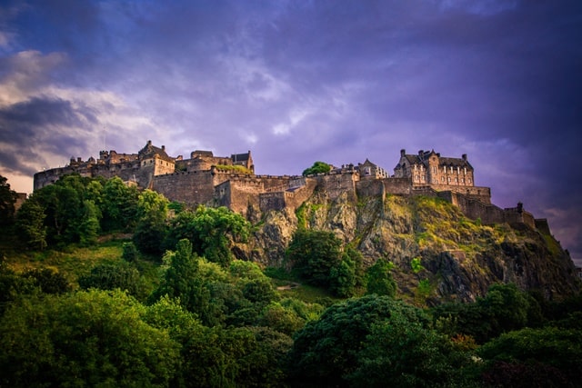 Visit The Spectacular Edinburgh Castle Tour