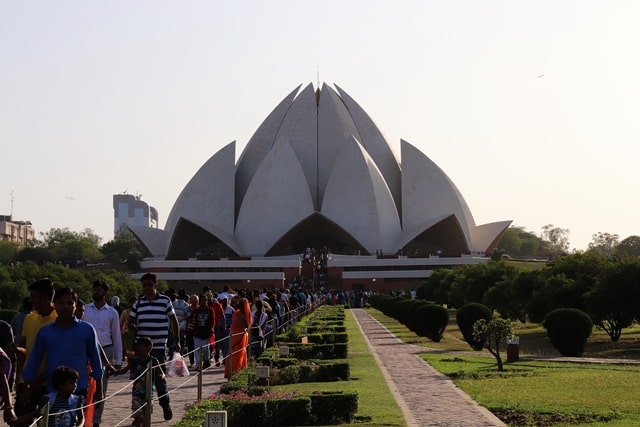 How To Reach Lotus Temple Delhi