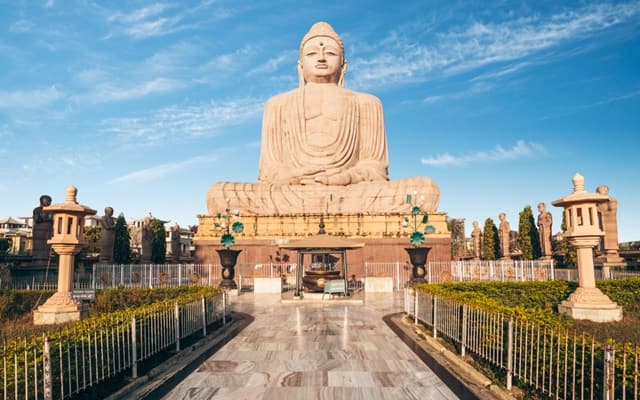 Mahabodhi Temple, Bihar Popular Monuments In India