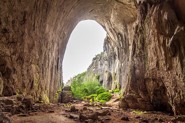 Trekking Inside The Akka Mahadevi Caves On Srisailam Trip