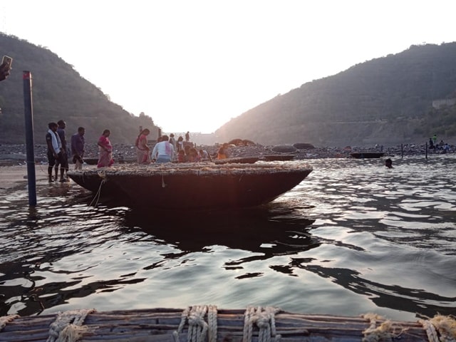 Adventurous Things To Do In Srisailam Trip Boating At Pathala Ganga