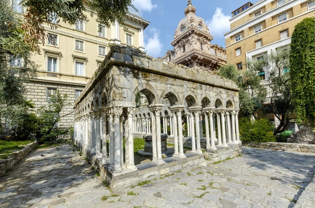 Porta Soprana And Casa Di Colombo