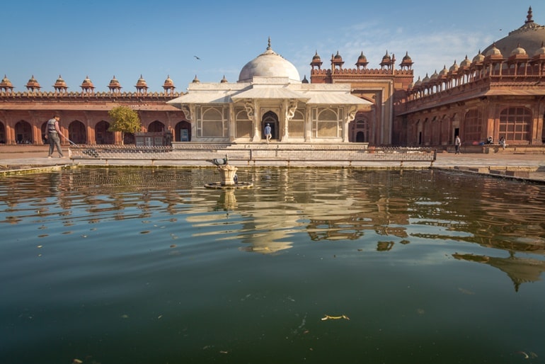 Sheikh Salimchisti Tomb