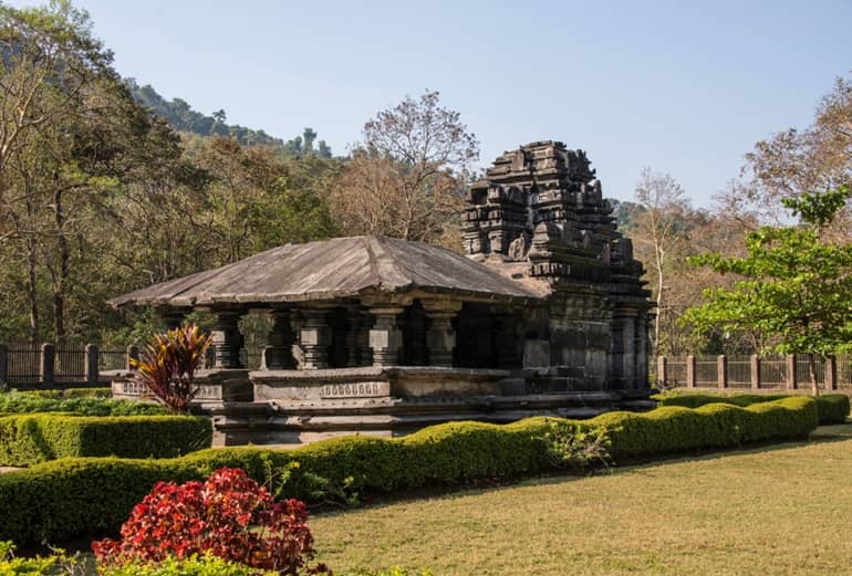 Tambdi Surla Temple